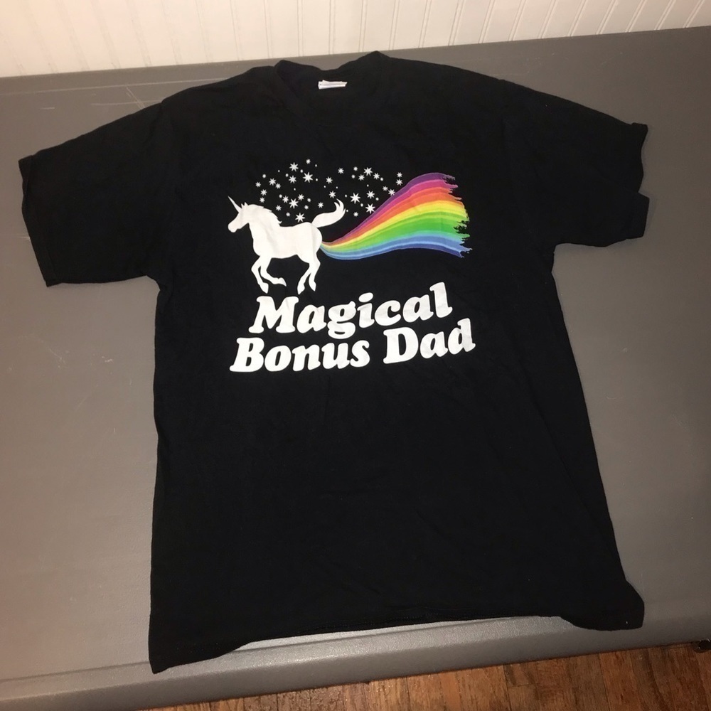 Magical Bonus Dad black tee with unicorn rainbow short sleeve shirt size medium